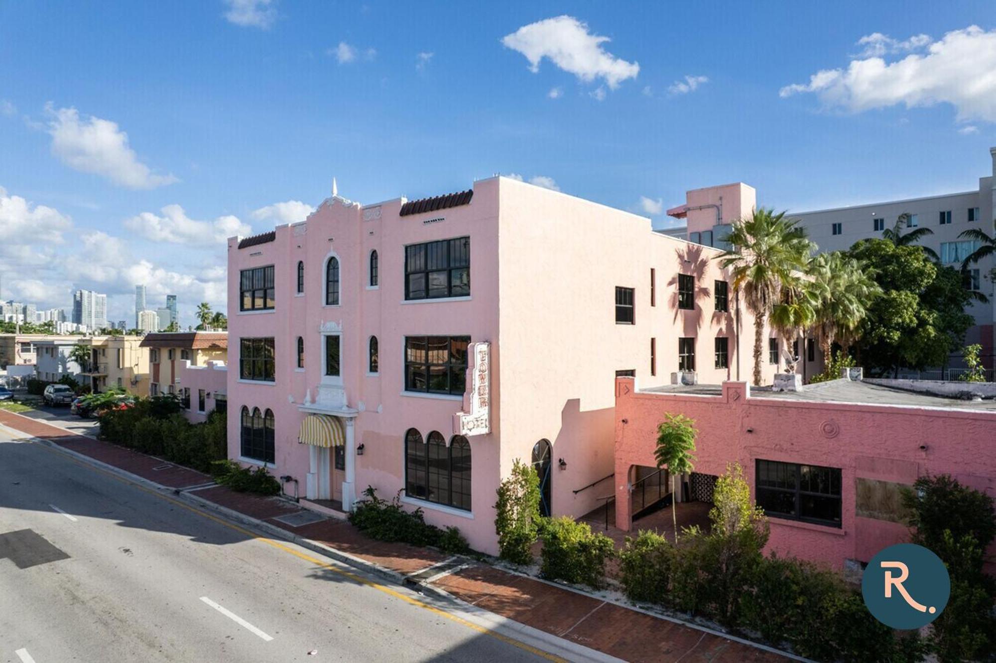 Roami At Tower Hotel - Calle Ocho Miami Ngoại thất bức ảnh